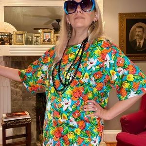 Vintage 1980s vibrant floral top